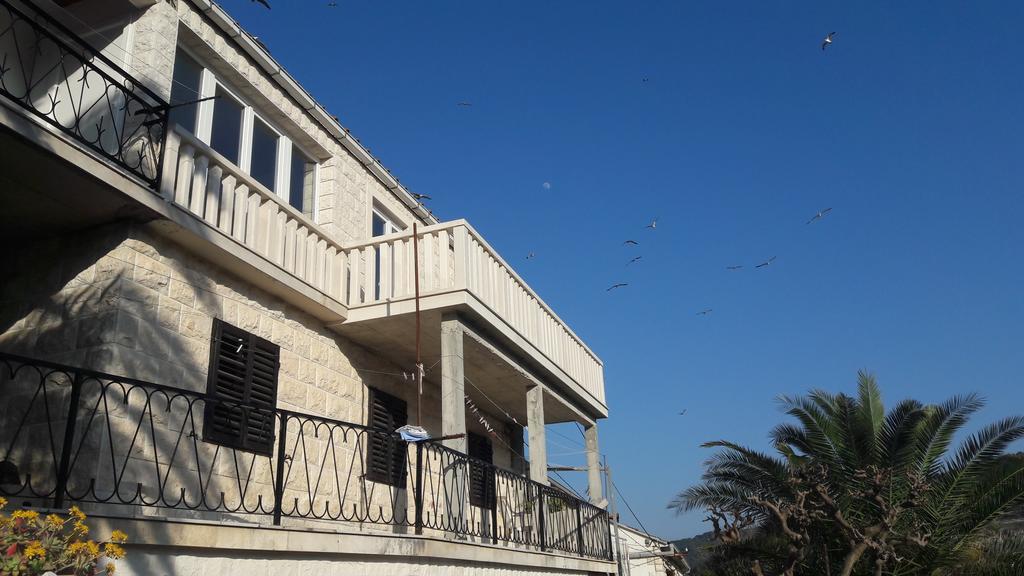 Apartments Nikola Pucisca Extérieur photo