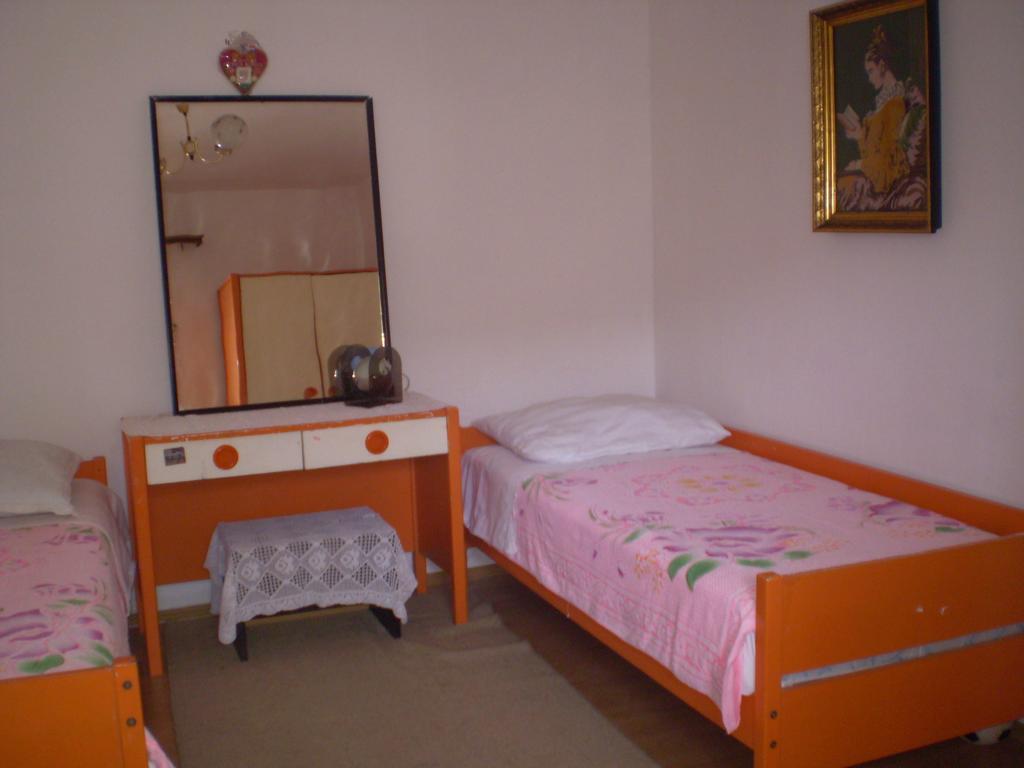 Apartments Nikola Pucisca Extérieur photo
