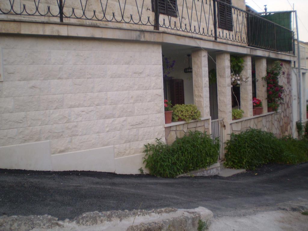 Apartments Nikola Pucisca Extérieur photo